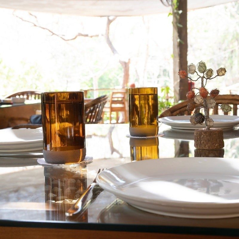 set van 6 bruine drinkglazen van bierflessen