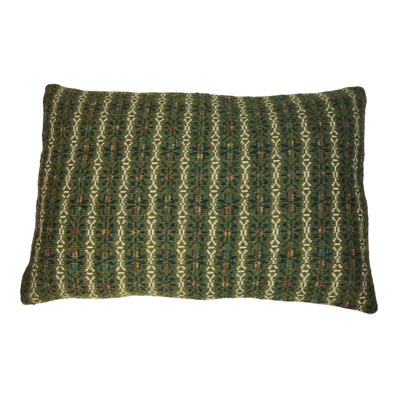 kussen in groen van restanten stoffen