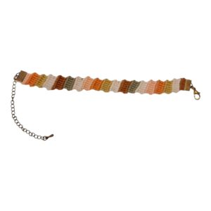 handgeknoopte armband met bronskleurige sluiting